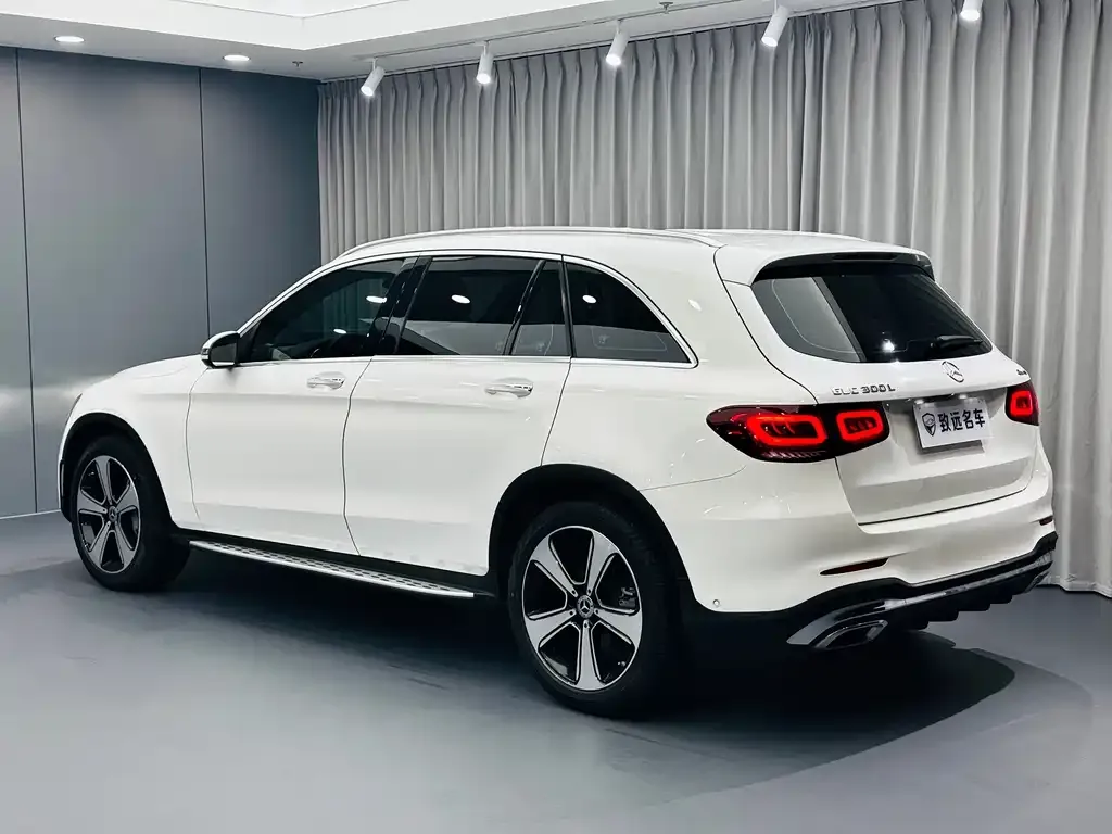 Mercedes-Benz GLC — фото 10