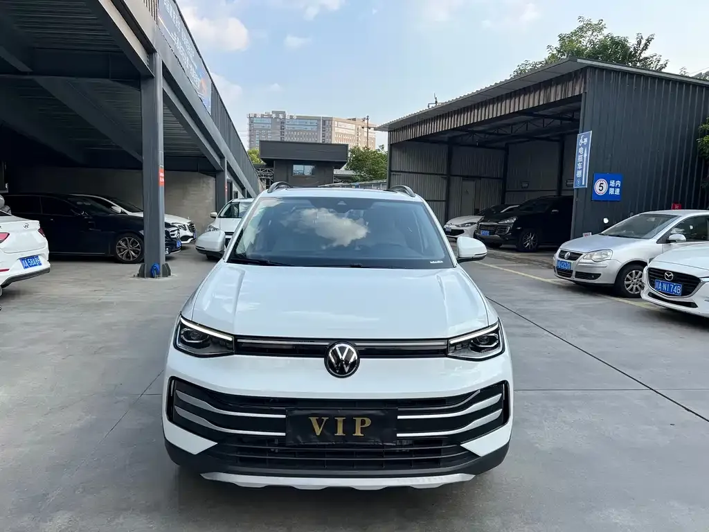 Volkswagen Tharu — фото 6
