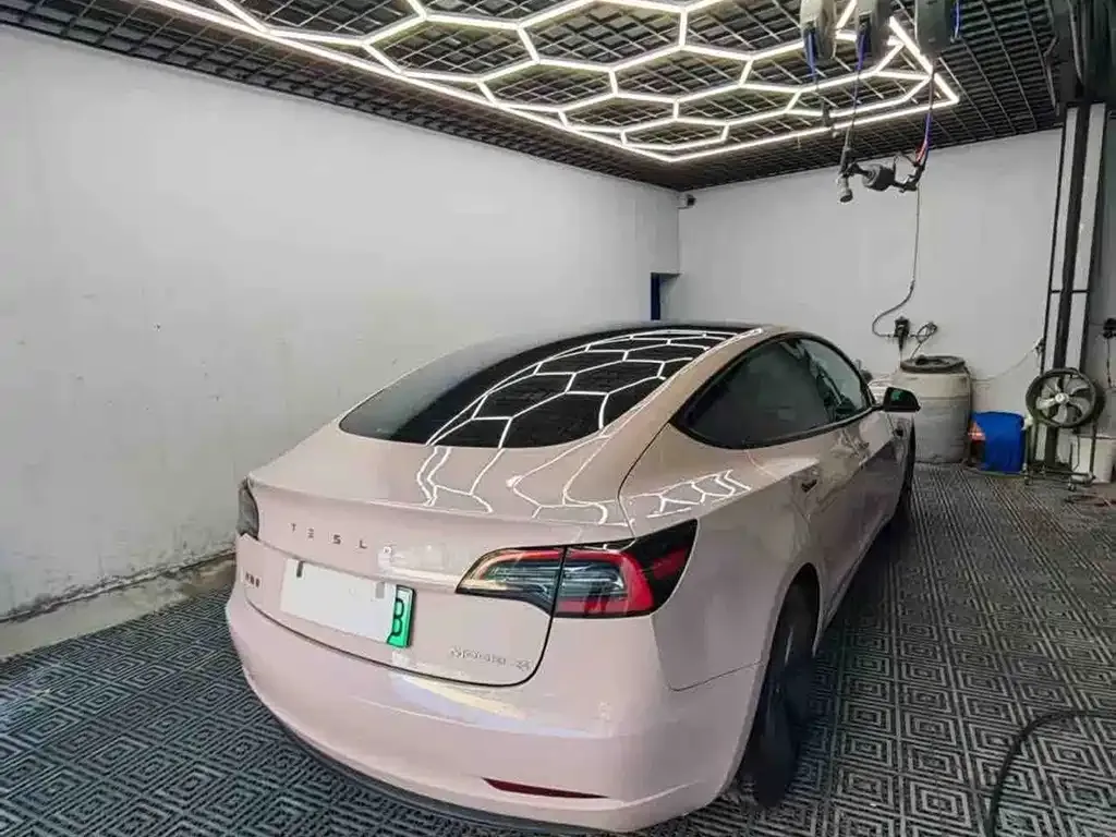 Tesla Model 3 — фото 5