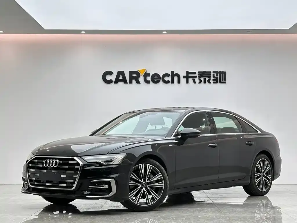 Audi A6L — фото 1