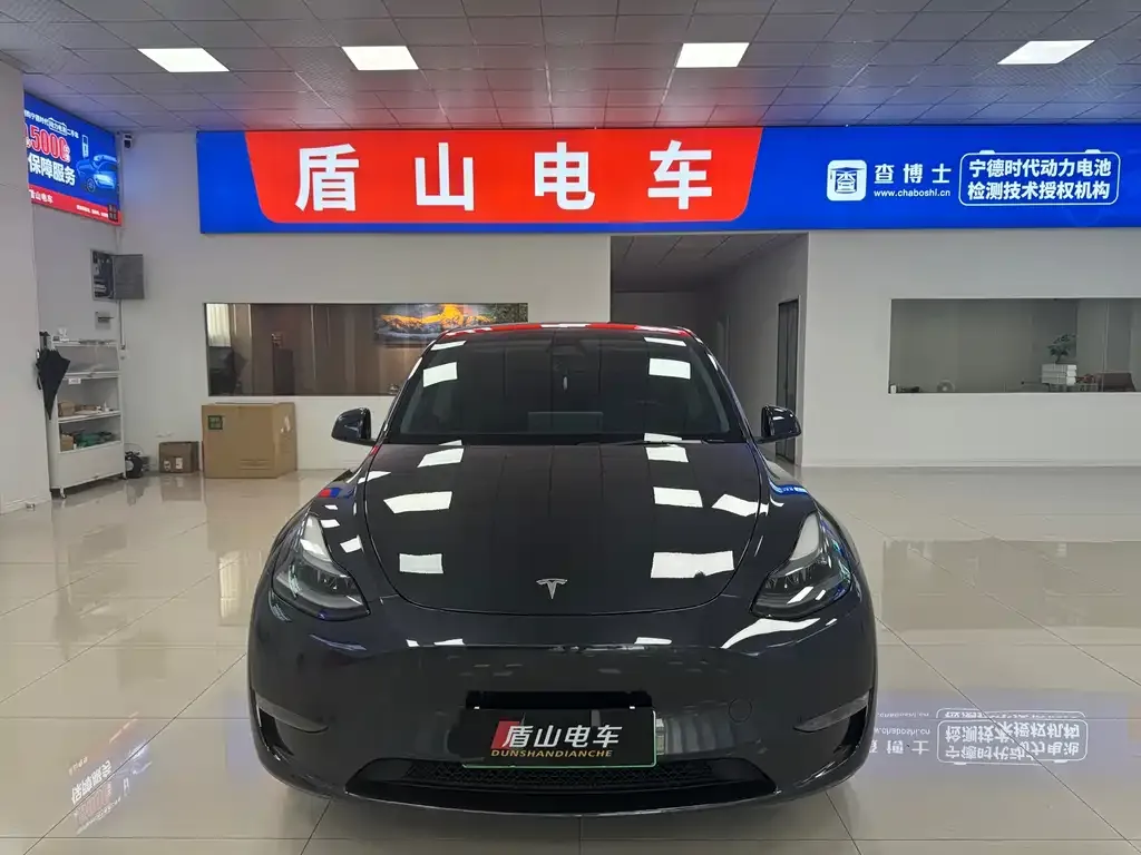 Tesla Model Y — фото 4