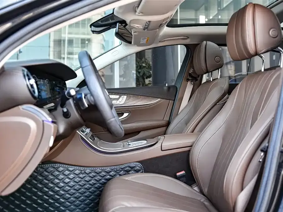 Mercedes-Benz E-Class — фото 10