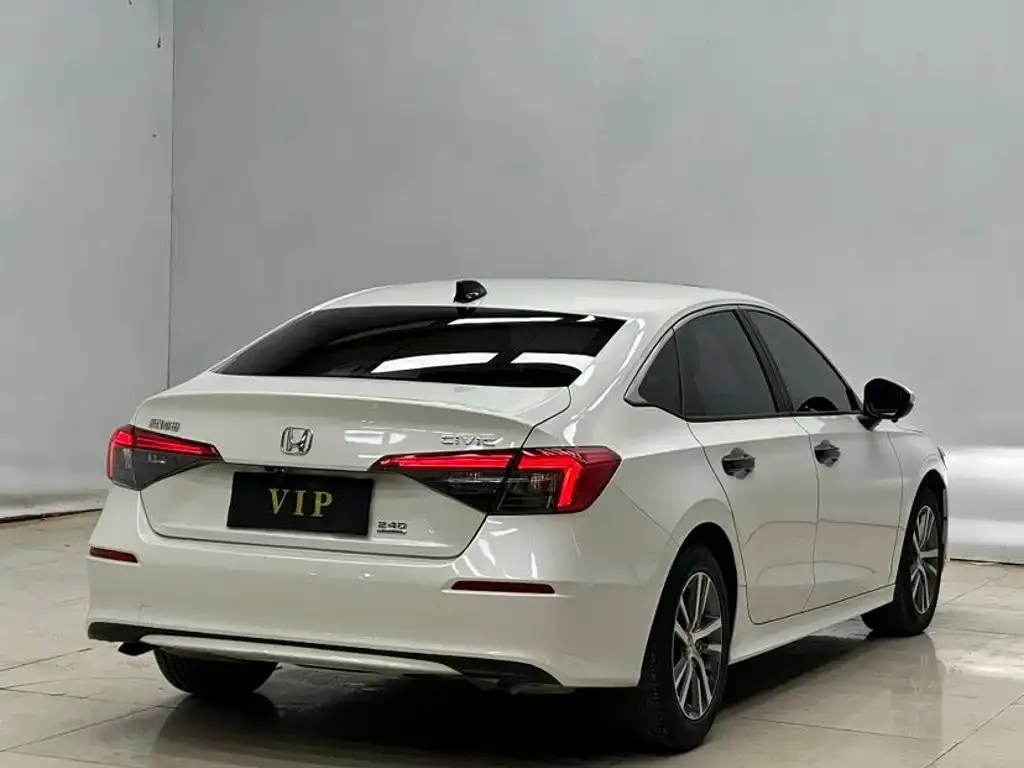Honda Civic — фото 7