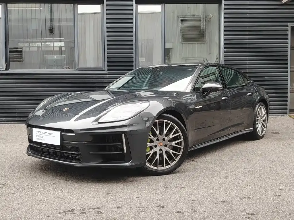 Porsche Panamera Hybrid — фото 1