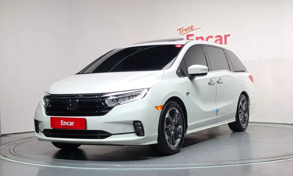 Honda Odyssey — фото 1