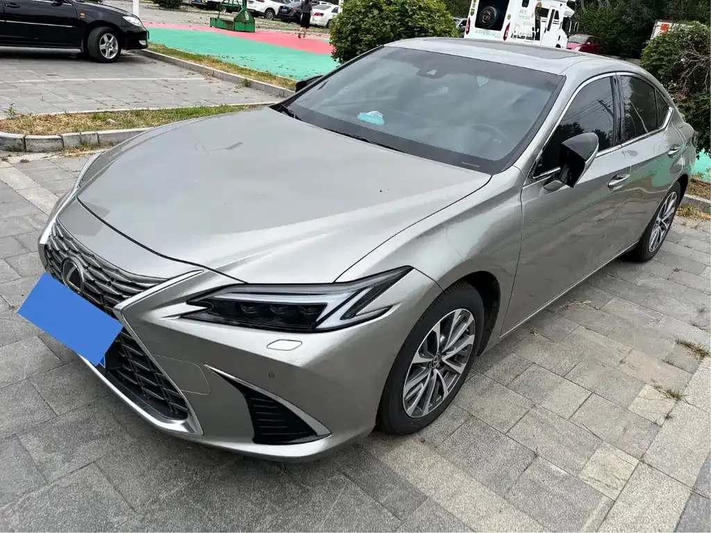 Lexus ES — фото 4
