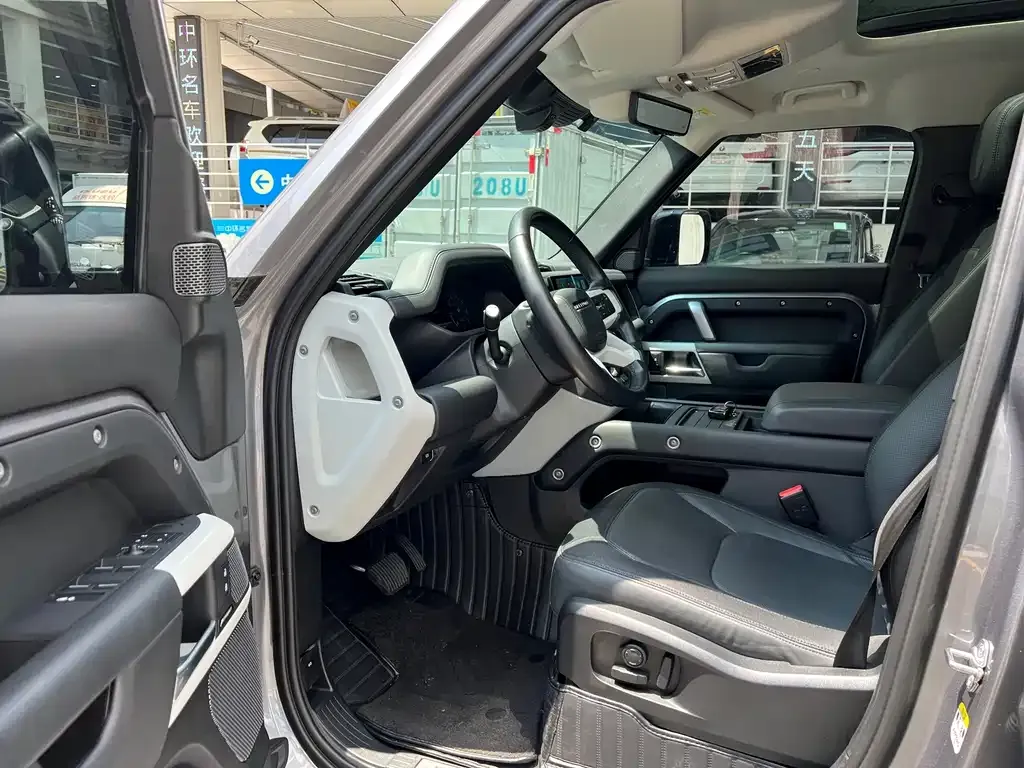 Land Rover Defender — фото 2