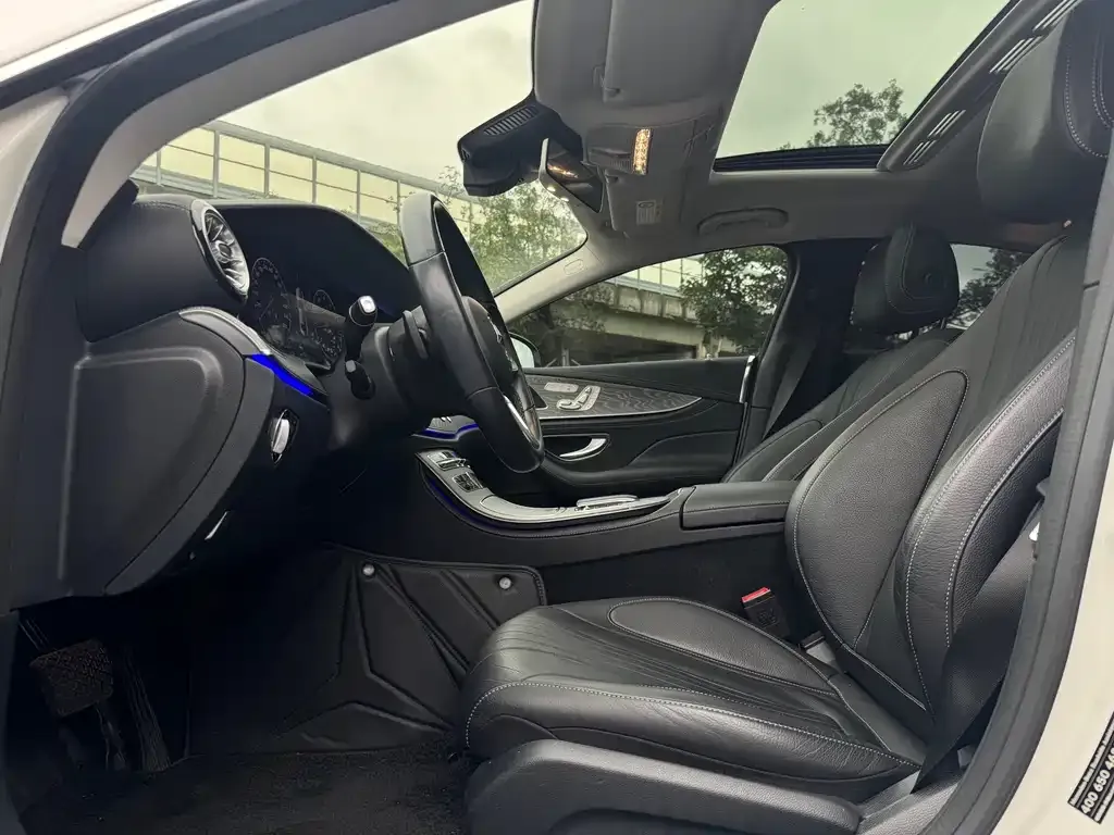 Mercedes-Benz CLS — фото 9