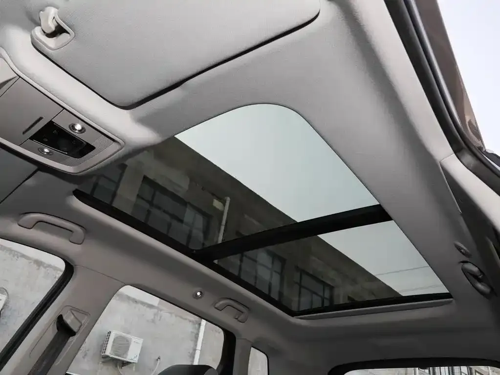 BYD Seal 05 DM-i — фото 9