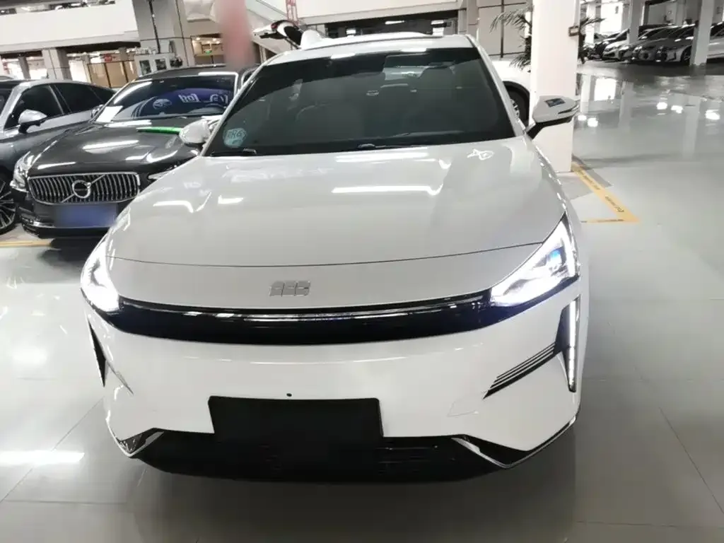 Geely Galaxy L6 — фото 3