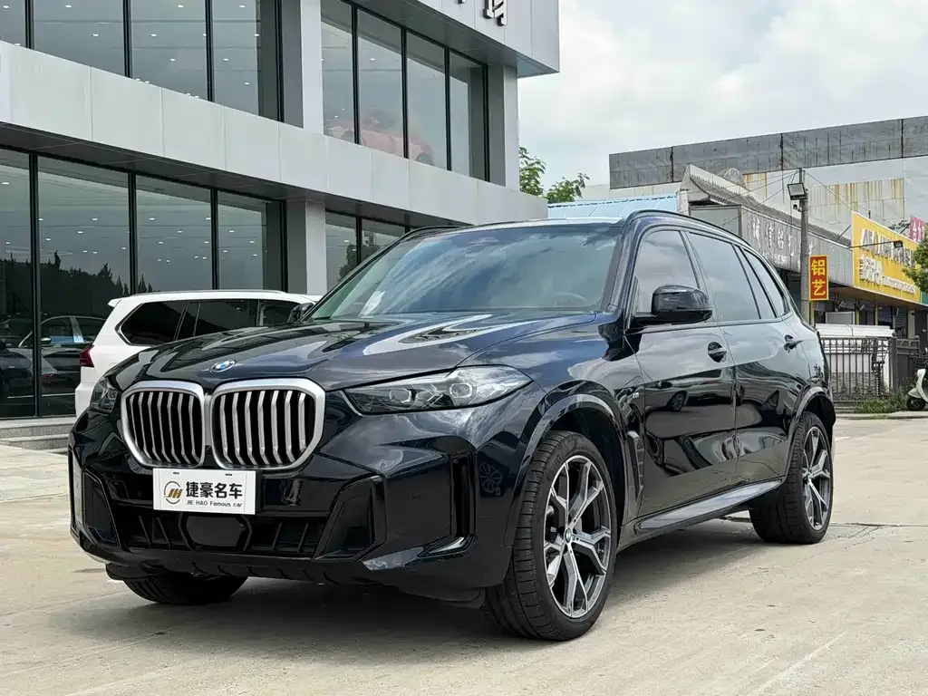 BMW X5 — фото 1