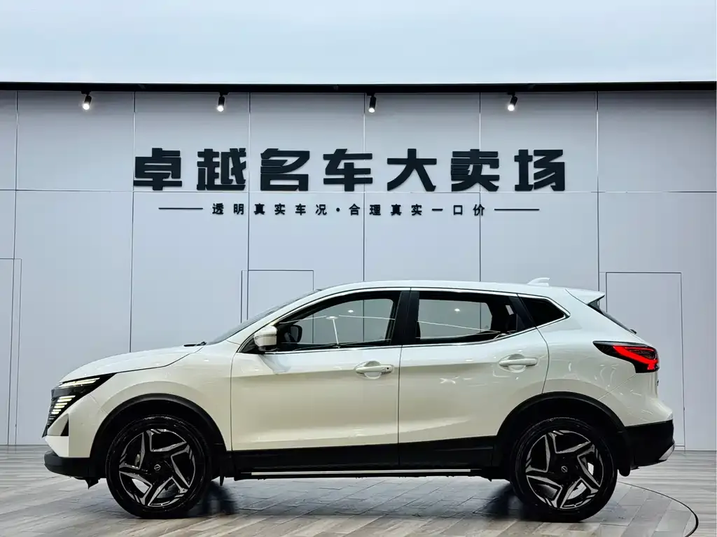 Nissan Qashqai — фото 9