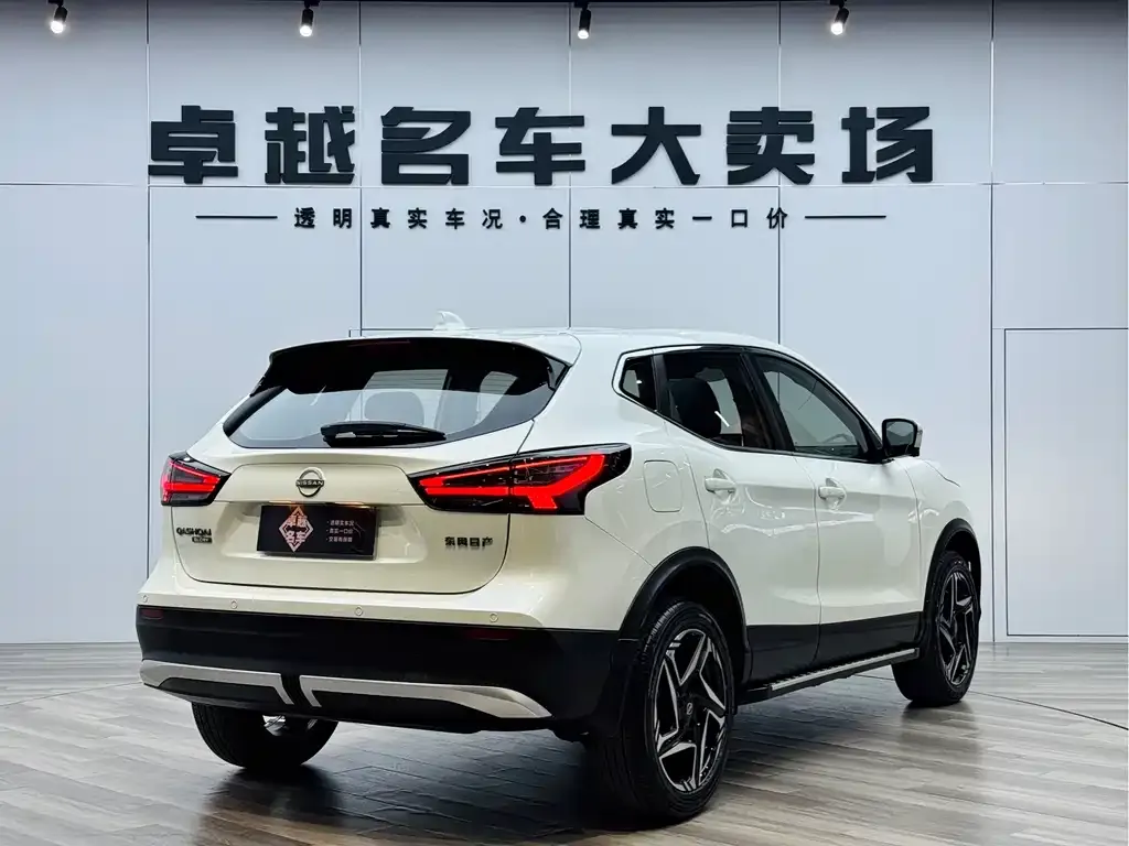 Nissan Qashqai — фото 10