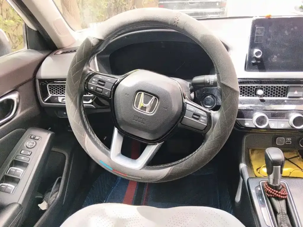 Honda Civic — фото 8