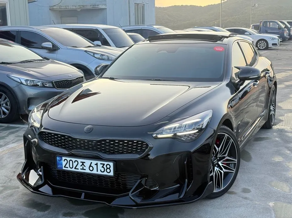 Kia Stinger — фото 1