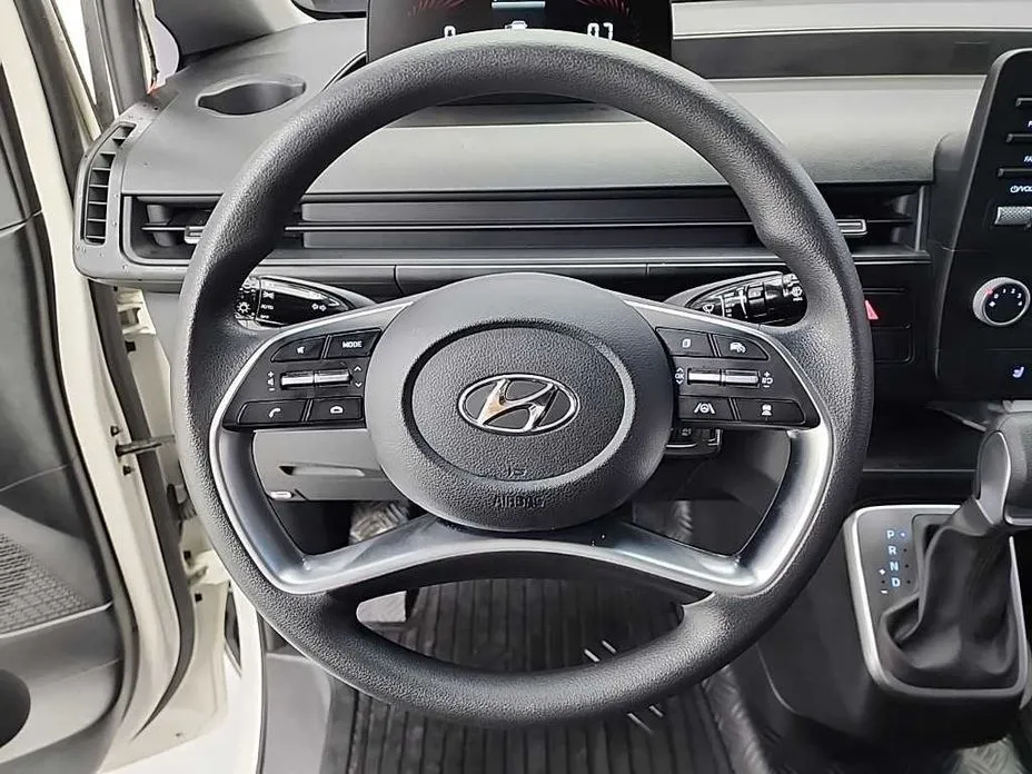 Hyundai Staria — фото 4