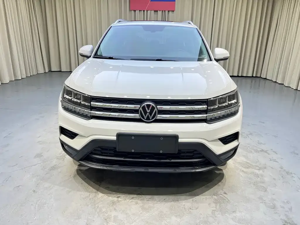 Volkswagen Tharu — фото 9