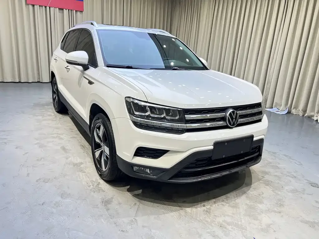 Volkswagen Tharu — фото 3