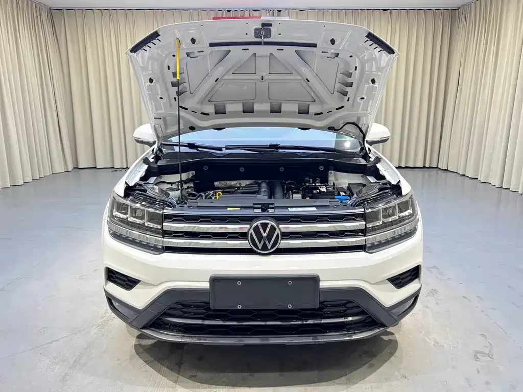 Volkswagen Tharu — фото 4