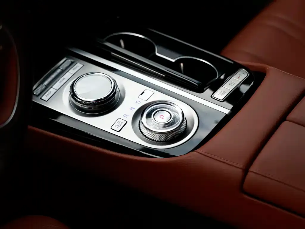 Genesis G80 — фото 9