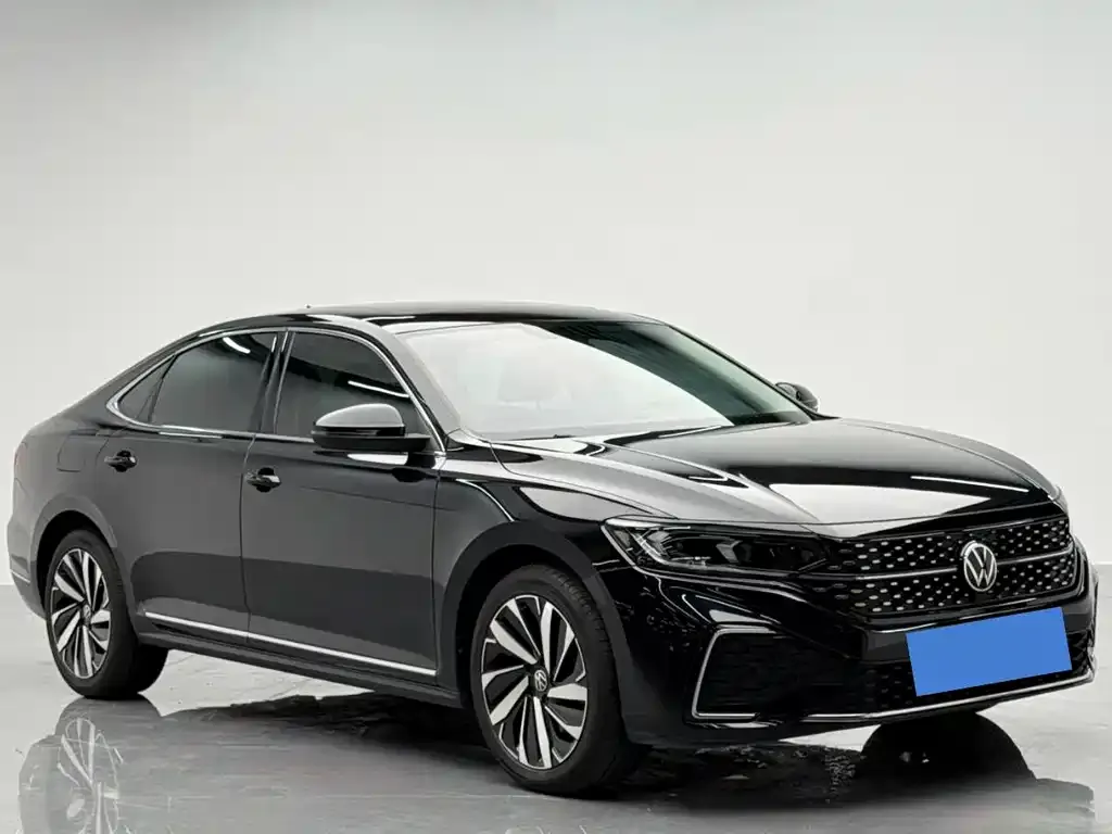 Volkswagen Passat — фото 5