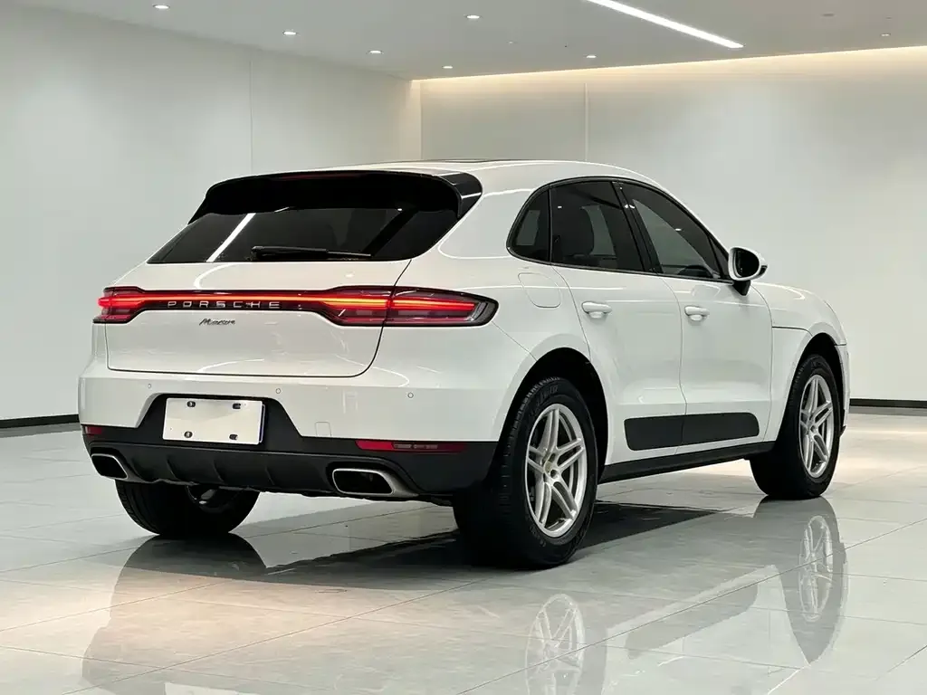 Porsche Macan — фото 7