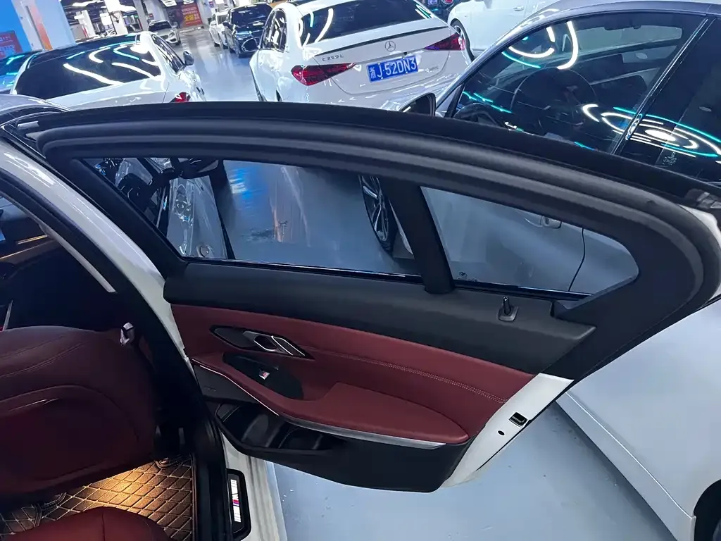 BMW 3 Series — фото 10