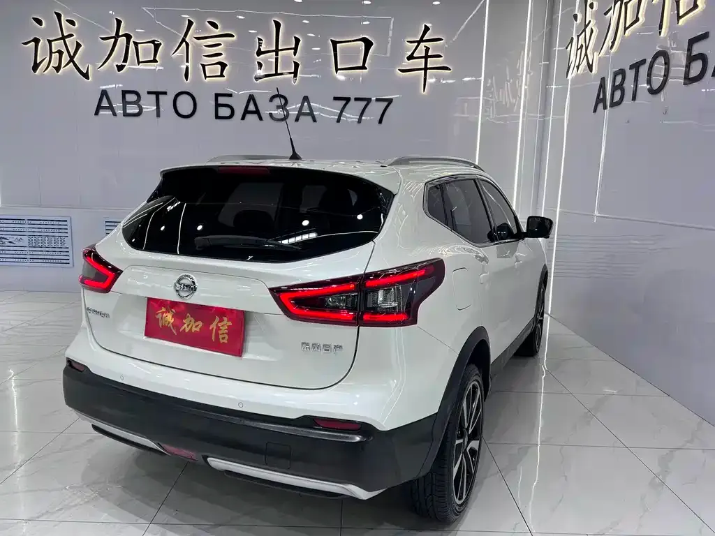 Nissan Qashqai — фото 4