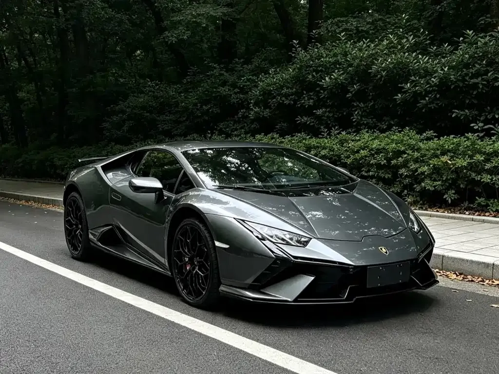 Lamborghini Huracan — фото 1