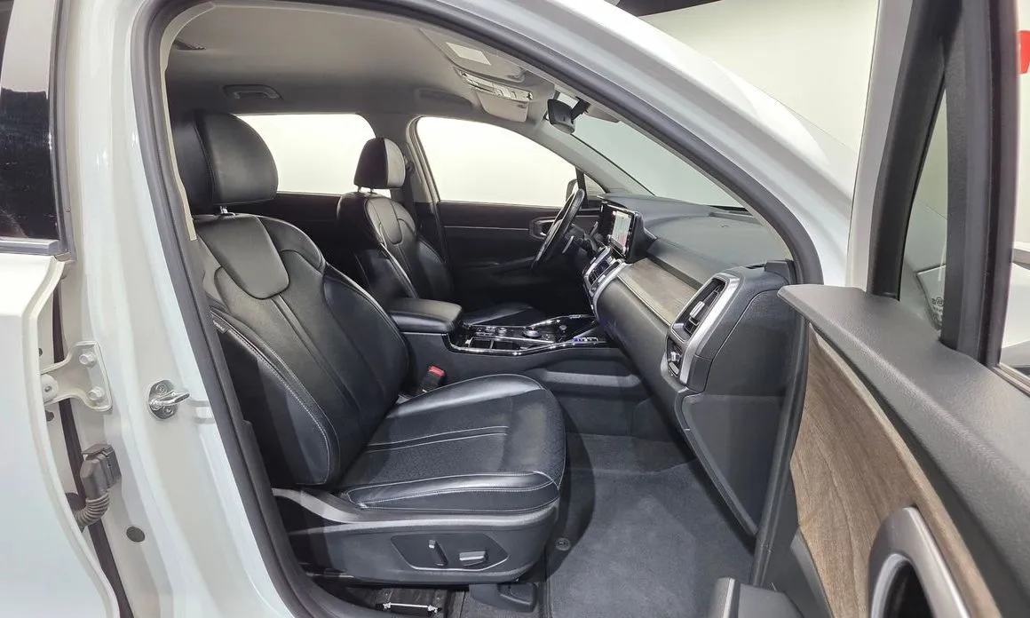Kia Sorento — фото 10