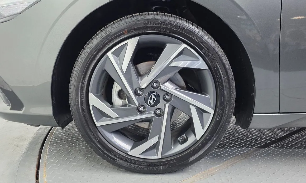 Hyundai AVANTE — фото 10