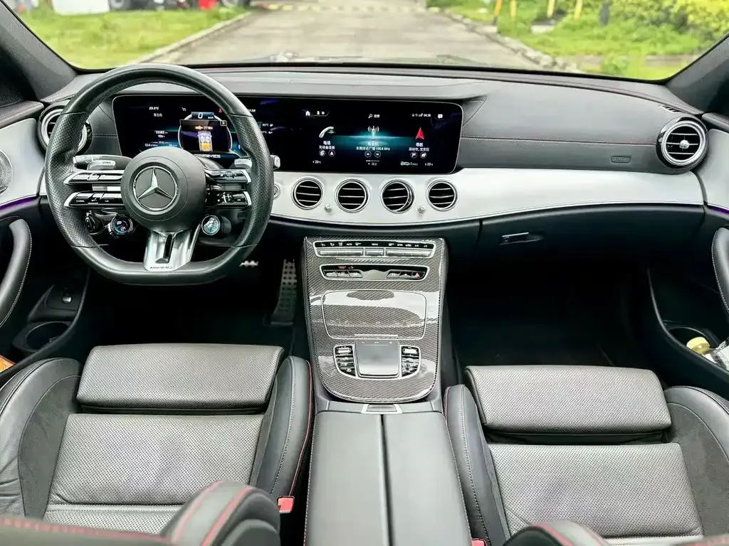Mercedes-Benz E-Class AMG — фото 5