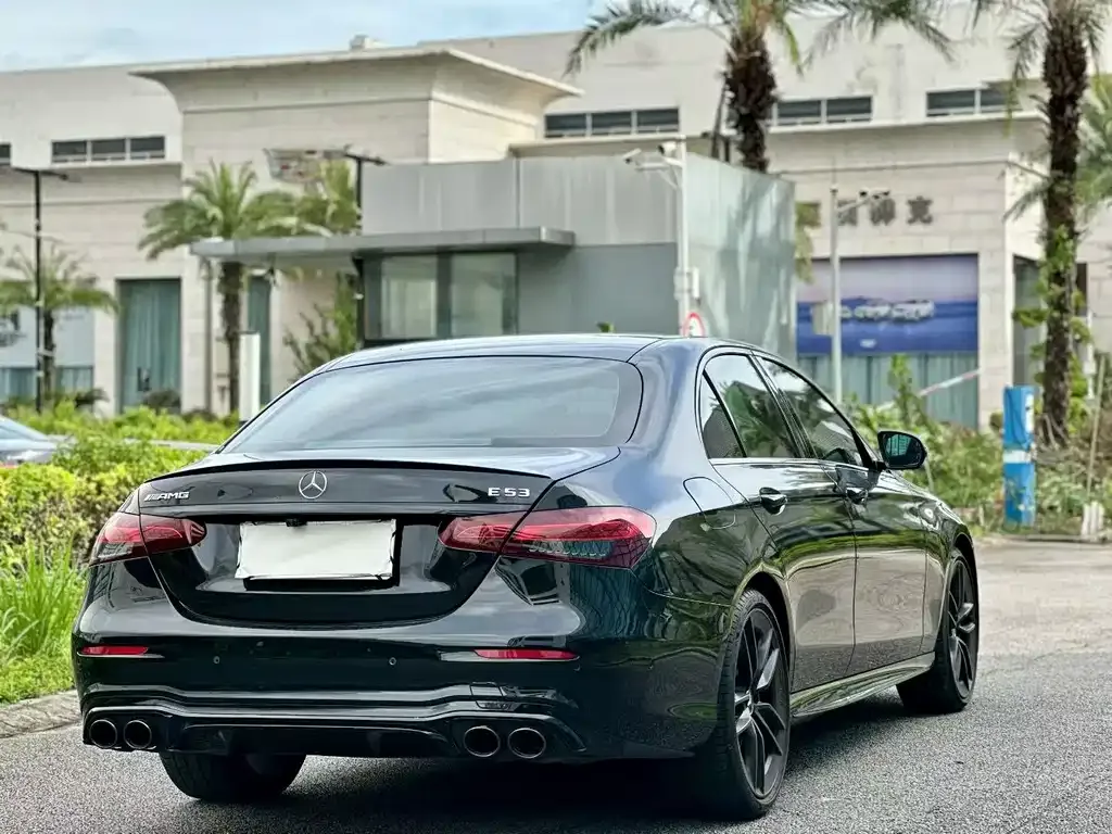 Mercedes-Benz E-Class AMG — фото 4