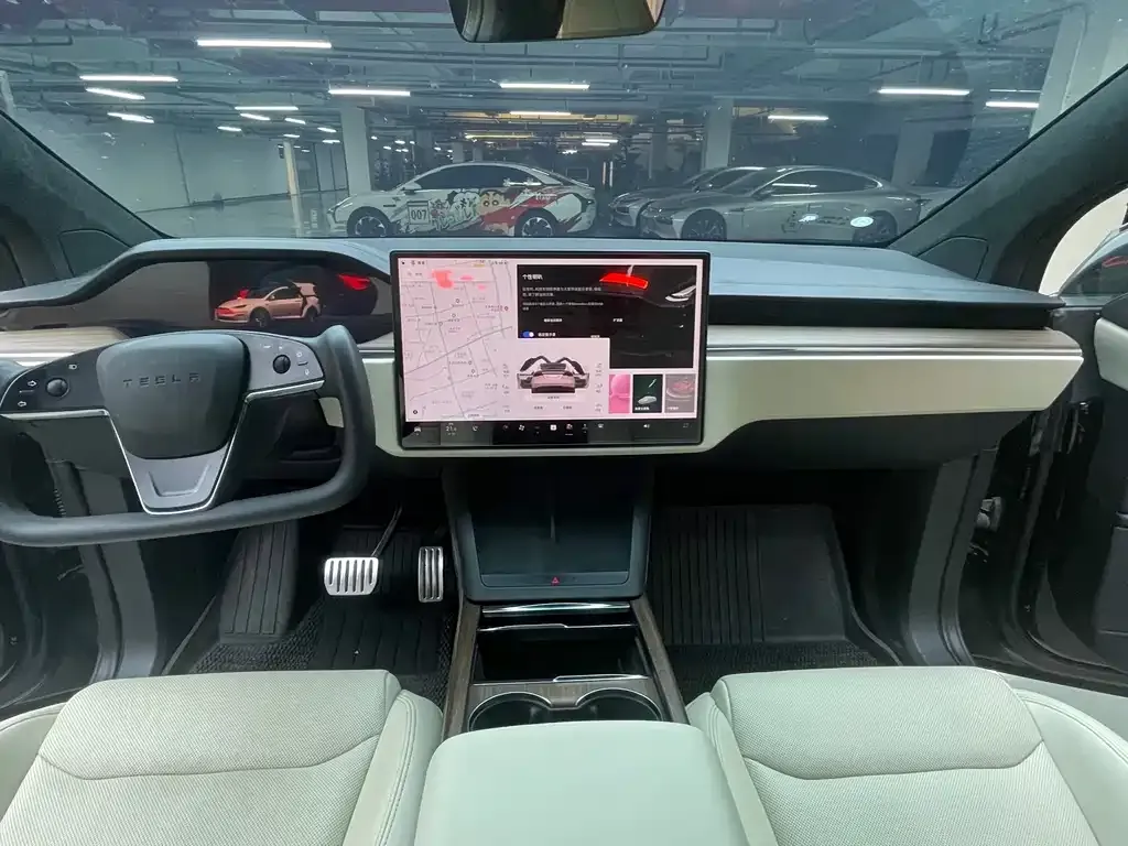 Tesla Model X — фото 7