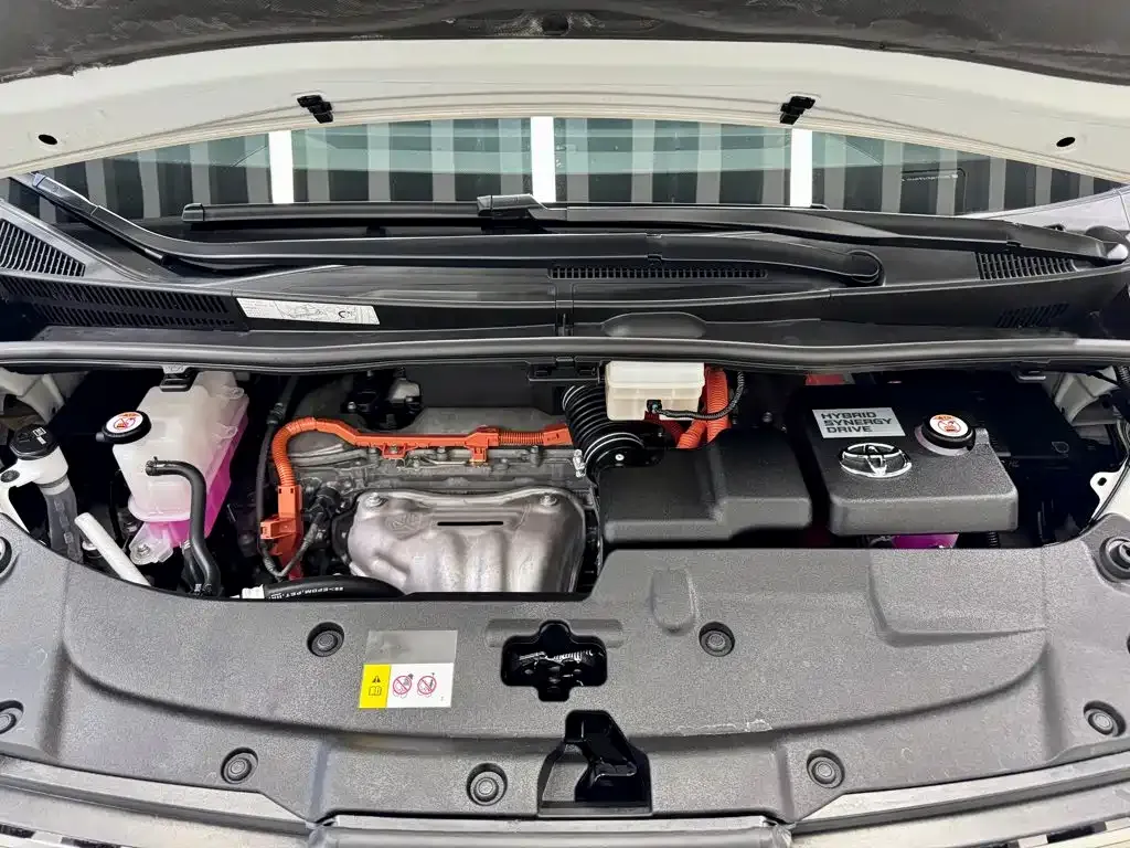 Toyota Vellfire — фото 6