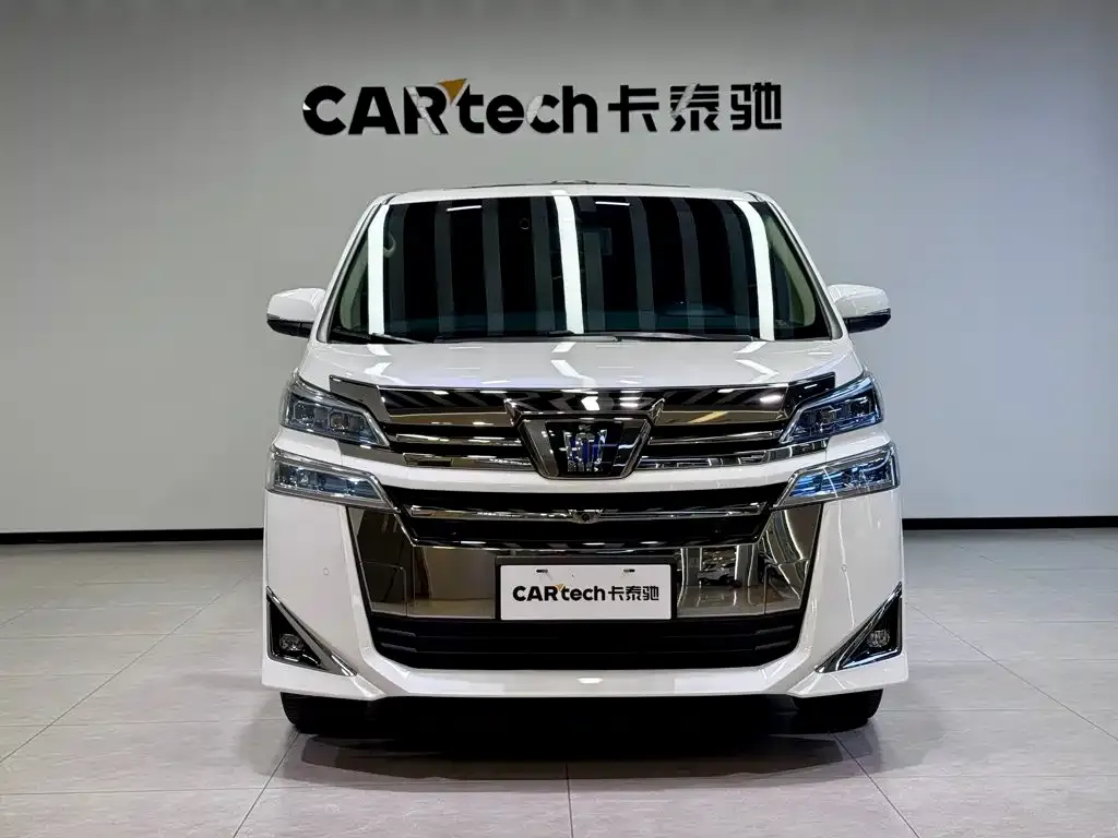 Toyota Vellfire — фото 4