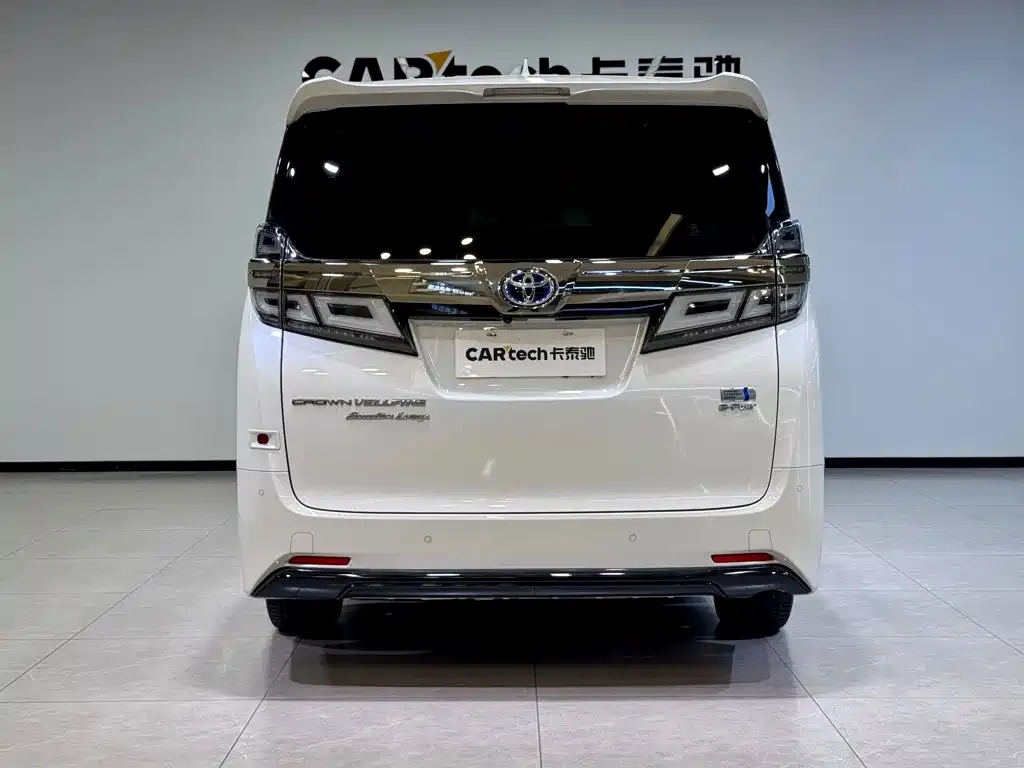 Toyota Vellfire — фото 9