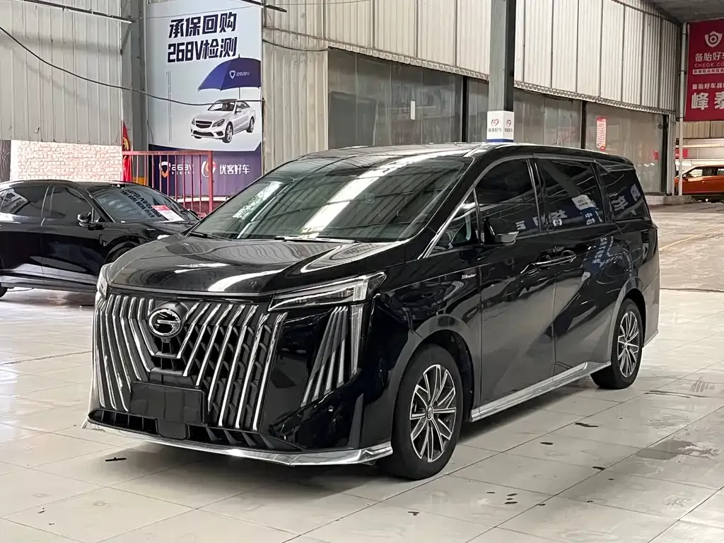 GAC Motor Trumpchi M8 — фото 1