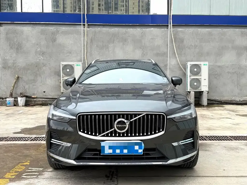 Volvo XC60 — фото 2