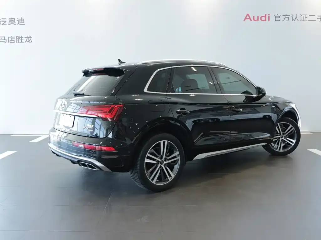 Audi Q5L — фото 4