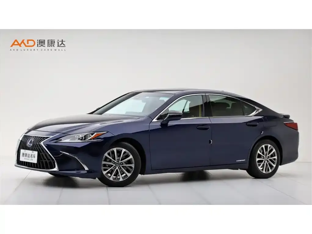 Lexus ES — фото 1