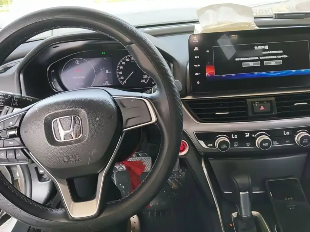 Honda Accord — фото 8