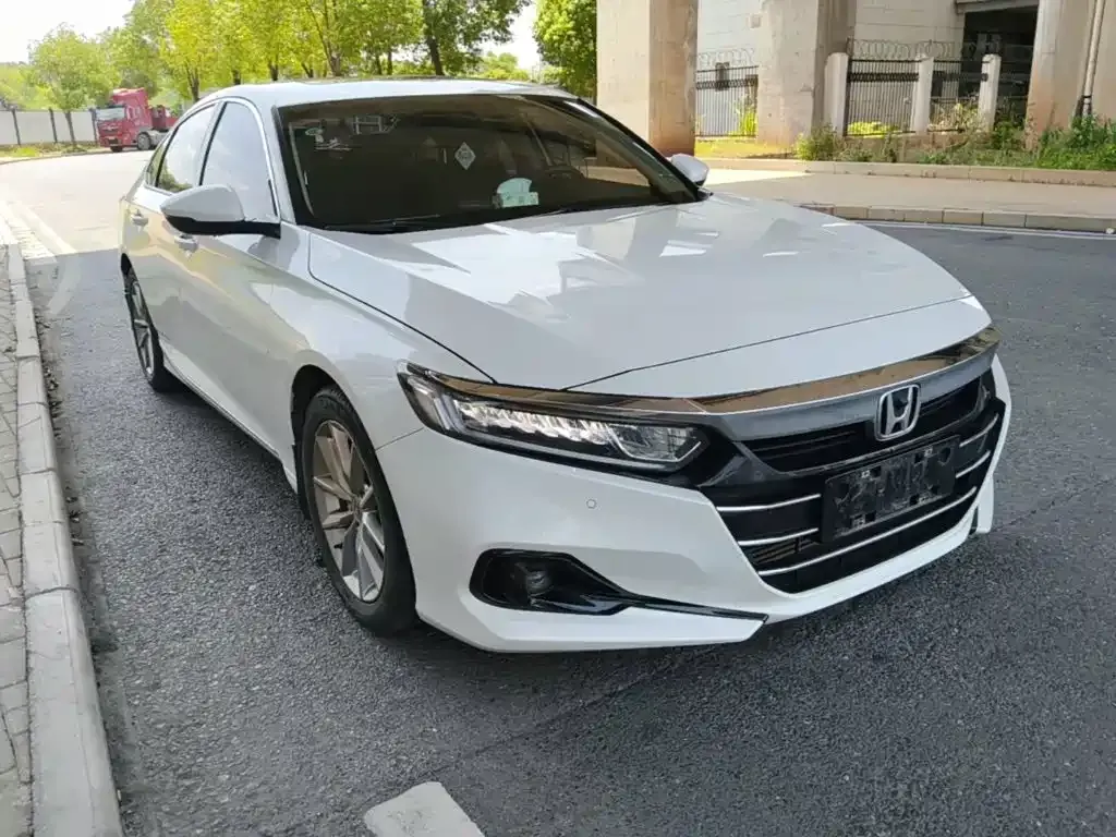 Honda Accord — фото 4