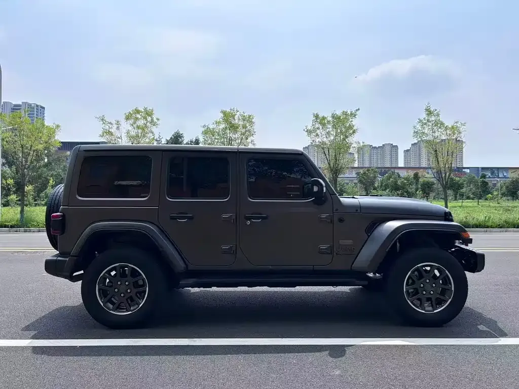 Jeep Wrangler — фото 2