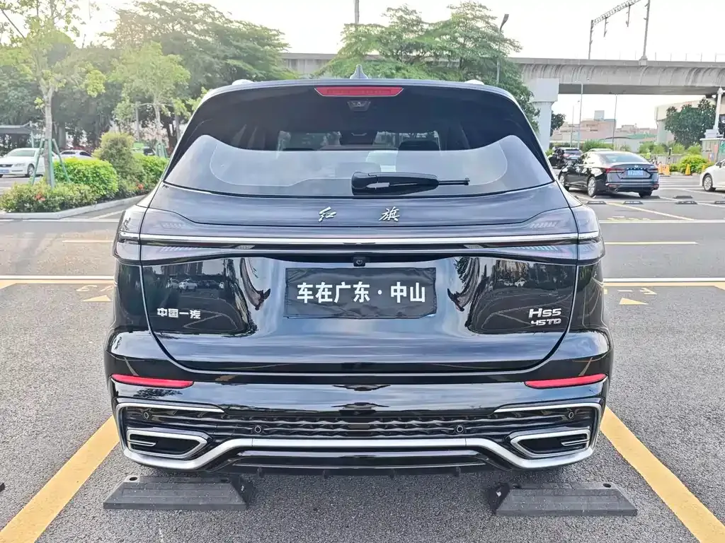 Hongqi HS5 — фото 4