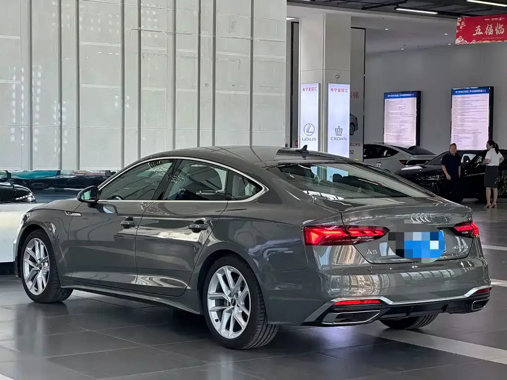Audi A5 (Import) — фото 2