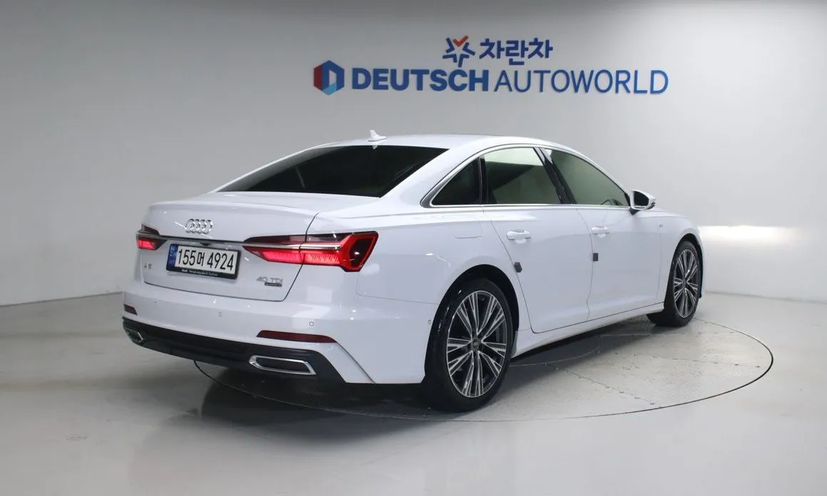 Audi A6 — фото 2
