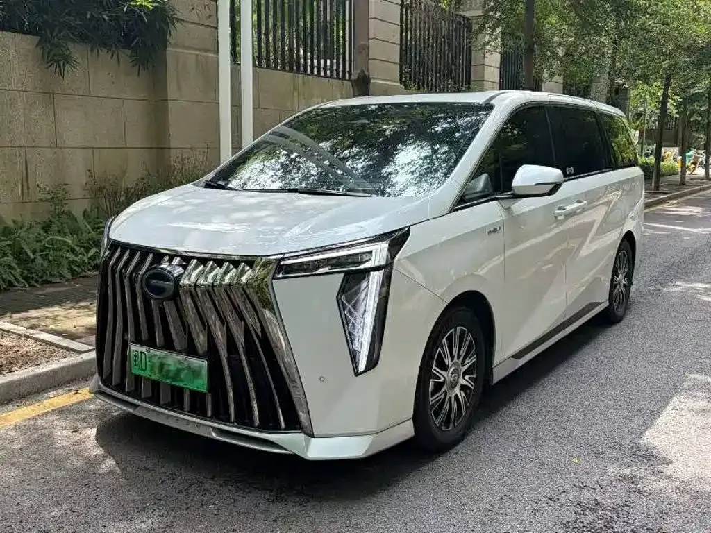 GAC Motor Trumpchi E9 — фото 1