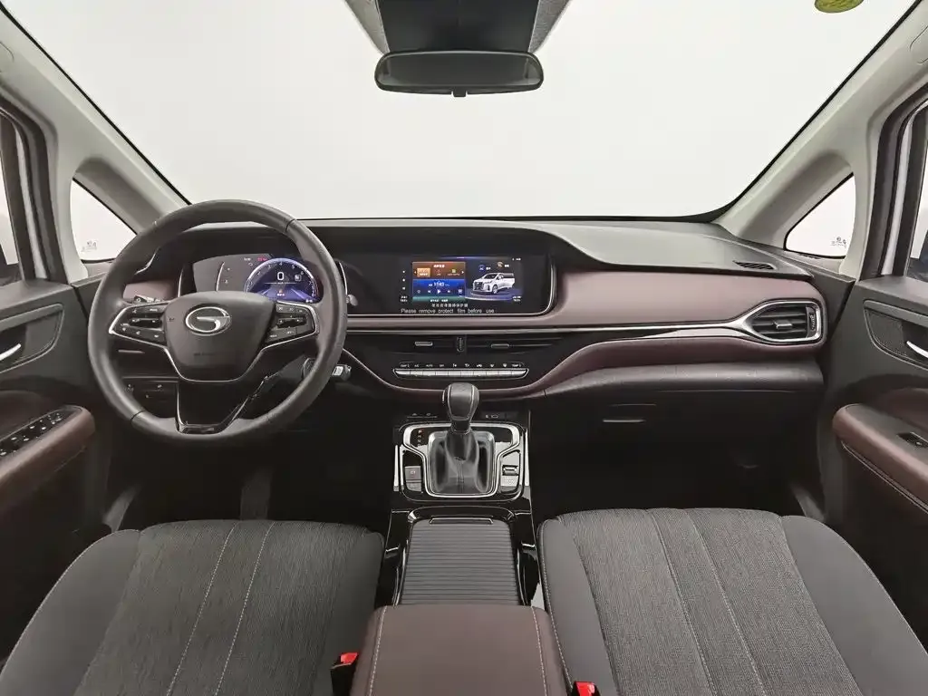 GAC Motor Trumpchi M6 — фото 7