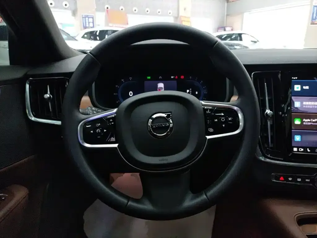 Volvo S90 — фото 5